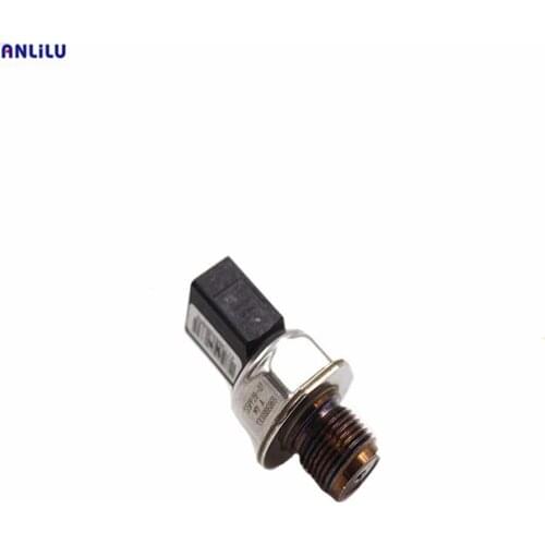 Fuel Rail Fuel Pressure Sensor for A6 A7 Q5 Q7 85PP28-02 05A906051 55PP28-01