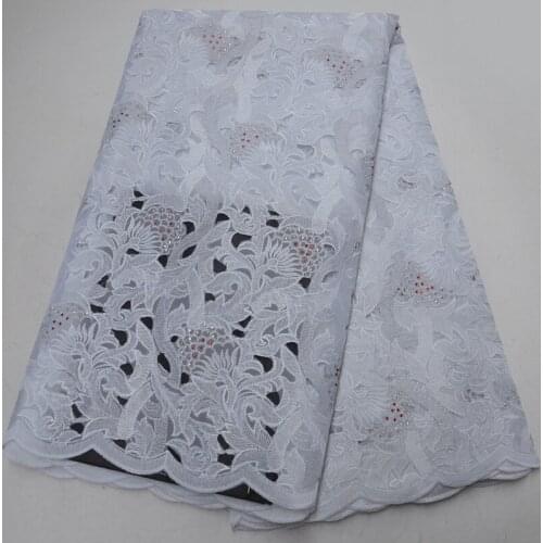 5yards/pc) High quality white African hand cut Swiss voile lace fabric with stones and embroidery for party dress OP116