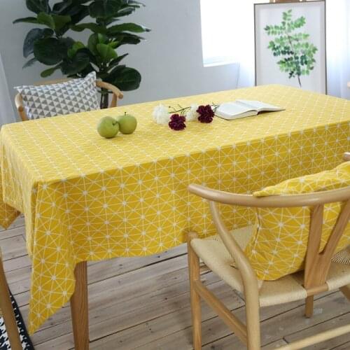 TUEDIO Linen Tablecloths On The Table
