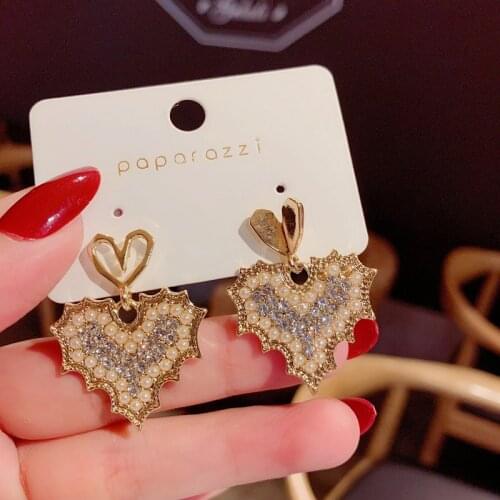 2021 New Love Pearl Stud Earrings For Women Trendy Crystal Love Heart Korean Earring Personality Party Banquet Jewelry Gift