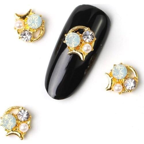 10Pcs New 2019 Glitter Pearl with Rhinestones Alloy Metal 3D Nail Art Decoration Charms Studs Nails 3d Jewelry