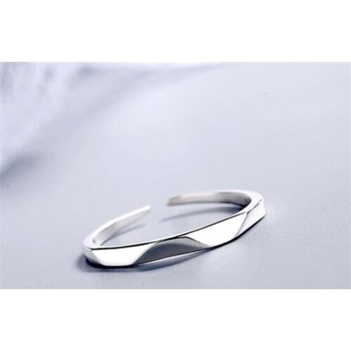 Simpel And Creative Faceted Diamond 925 Sterling Silver Silver Personality Small Fresh Glossy Geometric Opening Rings R027