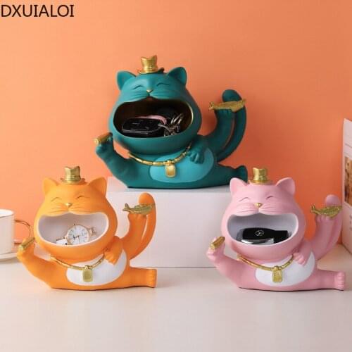 Home decoration ideas every year with fish crown multi-color lucky cat ornaments modern storage porch resin ornaments DXUIALOI