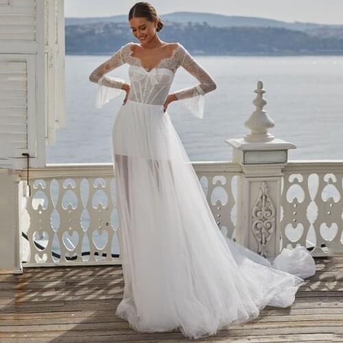 Eightree Lace Boho Wedding Dresses Long Sleeves See-through A-Line Backless Sweep Train Pleats Beach Bridal Gowns Bride Dresses