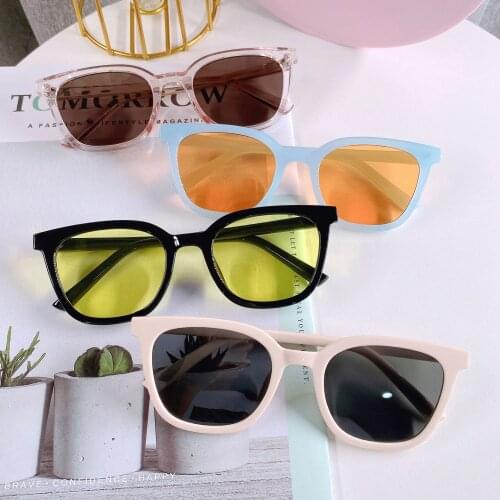 Wholesal Sunglasses Women 2021 Brand Designer New Small Rectangle Gafas De Sol Mujer Fashion Sun Glasses for Summer Commission