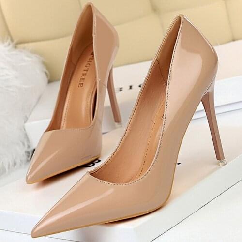 Ladies Patent Leather Pointed Toe High Heel Pump Women Fashion Office Lady Low Cut Work Heel Shoes