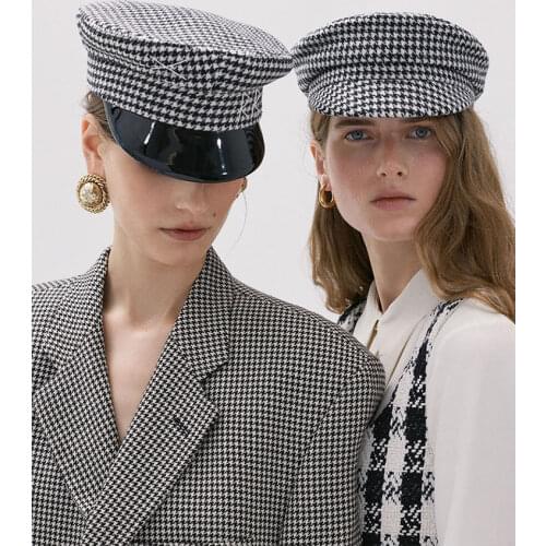 Women Hats Newsboy Caps Flat letter Plaid Militray Caps British Vintage Visor cap