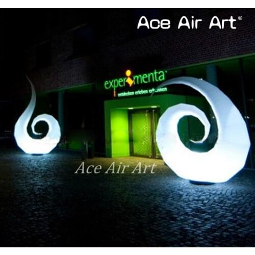 White Lighted event inflatable spiral shell with base fan and spotlight For street decoration made in China