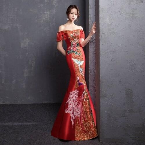 Traditional Chinese Wedding Gown 2019 Off Shoulder Embroidery Mermaid Qipao Dress Chinese Style Cheongsam Wedding Dress AA4547