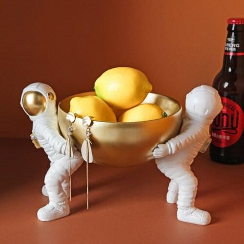 Nordic Light Luxury Resin Astronaut Storage Decoration Entrance Key Box Creative Living Room Fruit Tray Home Decor accessories