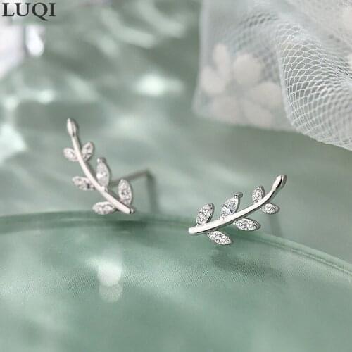 Fashionable Womens S925 Silver Plated Platinum Simple Leaf Temperament Stud Earrings 8885465