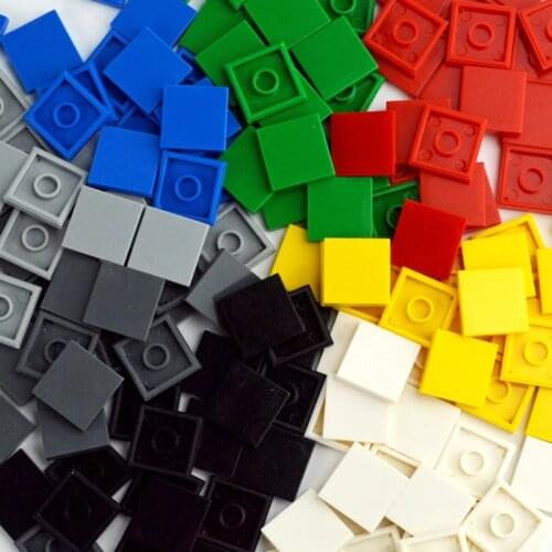 100Pcs Flat Tile 2x2 DIY Enlighten Plastic Building Block Bricks For Kids Compatible All Brands Assembles Particles