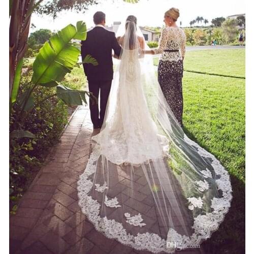 Stylish 3M Two Layers Wedding Veils With Lace Applique Edge Long Chapel Veils Tulle Custom Made Cheap Bridal Veil With Comb