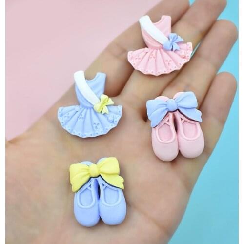 Newest 10pcs Kawaii Resin Cabochons Ribbon Knot Bow Decorated Girl Ballet Shoes Dress Patch Sticker Cameo Buttons 31*29mm