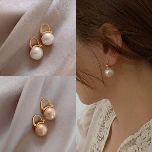 2021 New Fashion Korean Sweet Pearl Pendant Earrings For Bohemian Women Round Gold Zircon Wedding Earrings Gift Jewelry