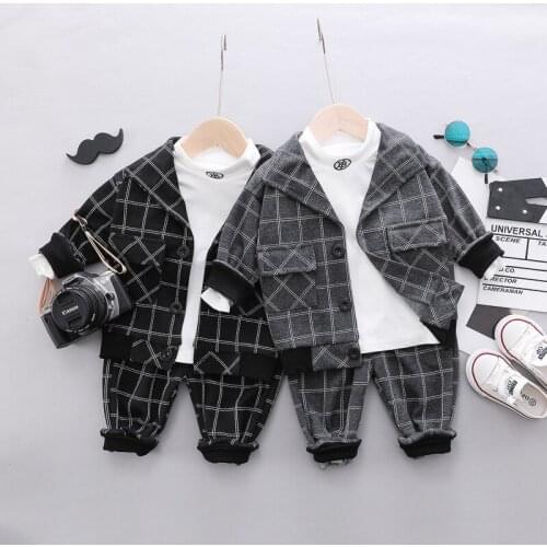 Boys Suit 2021 New Spring Autumn Childrens British Style Fashion Plaid Long Sleeved Jacket + Solid Color T-shirt + Trousers Set