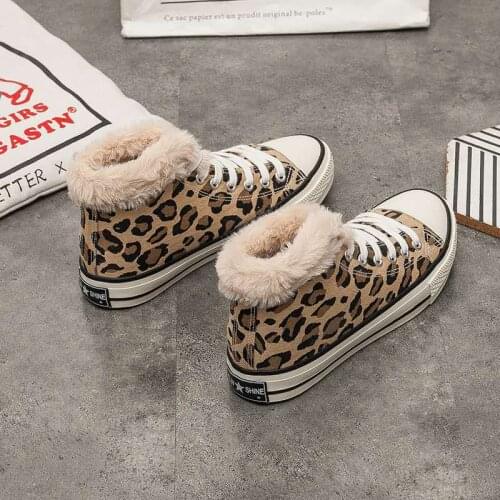 2021 Girls winter Fur shoes Leopard Women Canvas Shoes Leopard print Plush casual board students shoes Fashion thick SHW20009