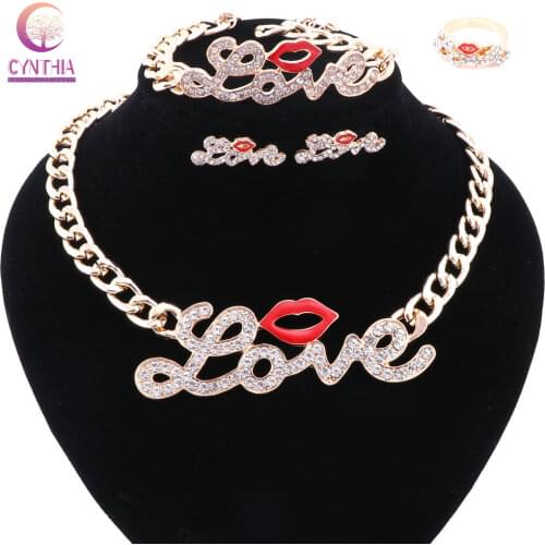 Fashion African Beads Jewelry Set Exquisite Carved Dubai Gold-color lOVE Pendant Jewelry Set Nigerian Wedding Bridal Bijoux