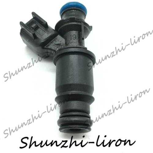 Fuel Injector Nozzle For Buick LaCrosse Lucerne Pontiac Grand Prix 3.8 04-09 12573427