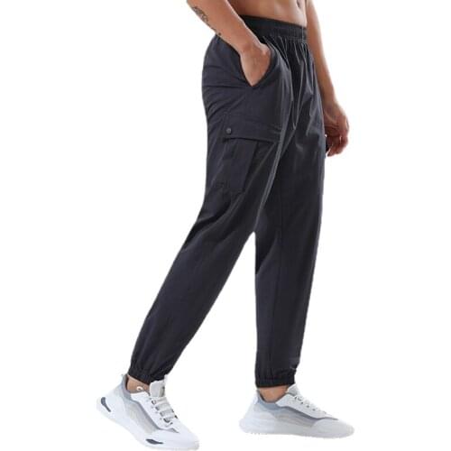2021Spring Summer Mens Sports Pants Ice Silk Quick-drying Loose Running Fitness Sweatpants Men Casual Fashion Mens Clothing