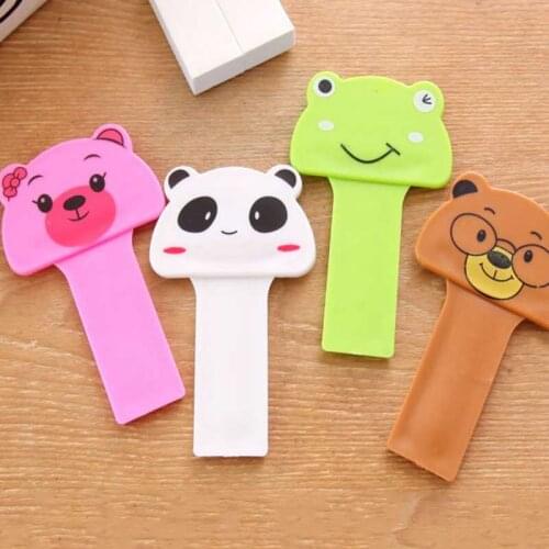 Creative Cute Cartoon Clean Portable Toilet Handle Flip Cover Uncover Handle Toilet Lid Seat Cover Lifter Bathroom Products