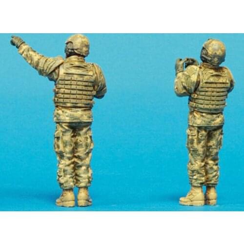 1/35 resin white model World War II American Armored Infantry Brigade Commander 2-man group needs to be hand-painted model