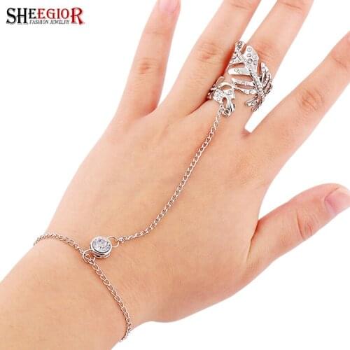 Crystal Leaf Rings for Women Accessories Lovely Gold Silver color Hollow leaves Chain Link Finger Ring Men Fashion Jewelry Gifts