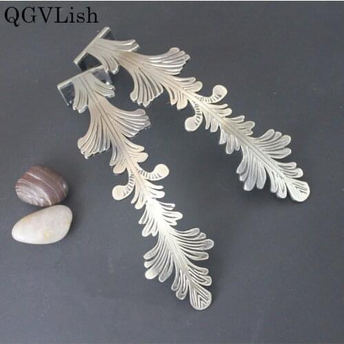 QGVLish 2Pcs U Shape Curtain Hooks Tassel Tower Hanger Brush Holder Curtain Accessories Drapery Wall Hook Tieback Holdback Decor