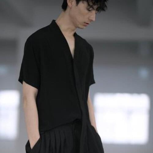 Retro Japanese Simple Personality Temperament v Neck Leisure Texture short-sleeved shirt thin