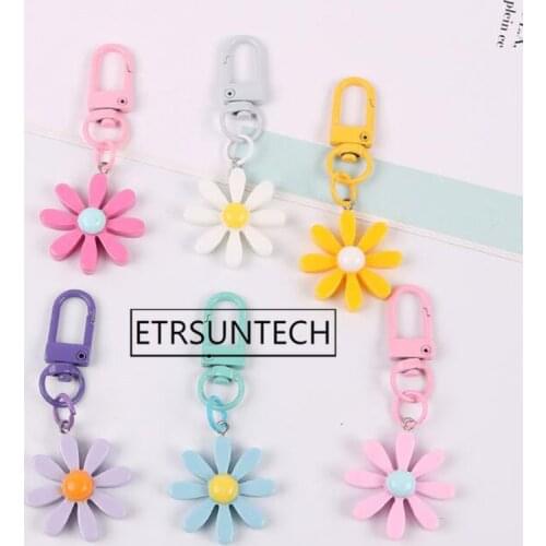 200pcs Cute Resin Flower Keychain For Woman Candy Color Flower Charms Keyring Girls Earphone Cover Jewelry Wedding Gifts