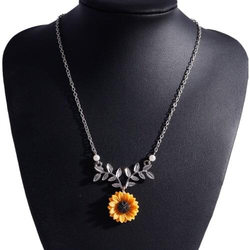 Sunflower Pendant Pearl Necklace for Women 2021 Korean Fashion Luck Beads Chain Collar Nekclace Party Jewelry Wholesale Gift