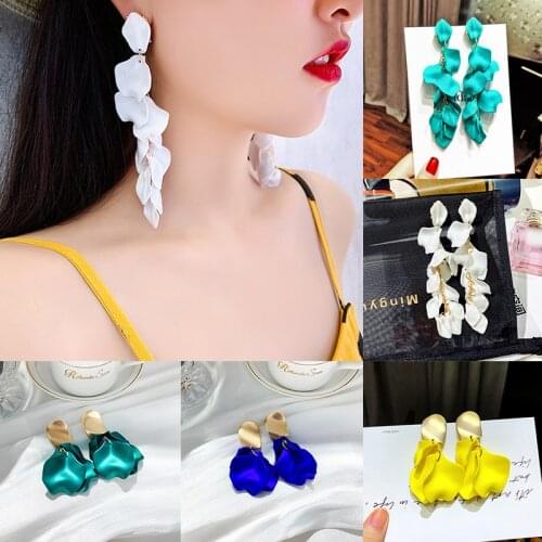 Dangle Earring Women Hot European American Exaggerated Rose Petals Long Earrings Fashionable Charm Street Shooting Jewelry