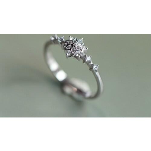 Luxury Female Crystal Snowflake Ring Real 925 Sterling Silver Wedding Band Ring Promise Love Engagement Rings For Women