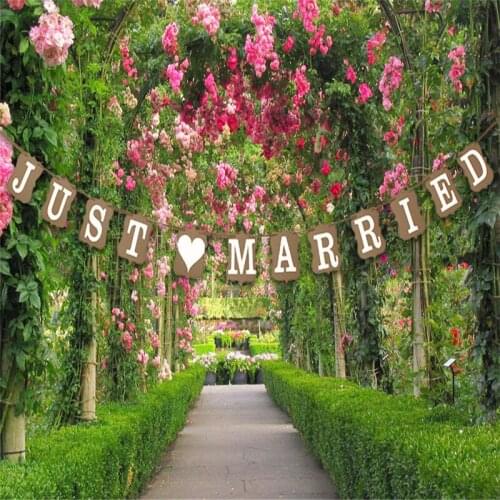 Vintage JUST MARRIED Wedding Banner Photobooth Props Wedding Party Hanging Decoration Wedding Party Favors