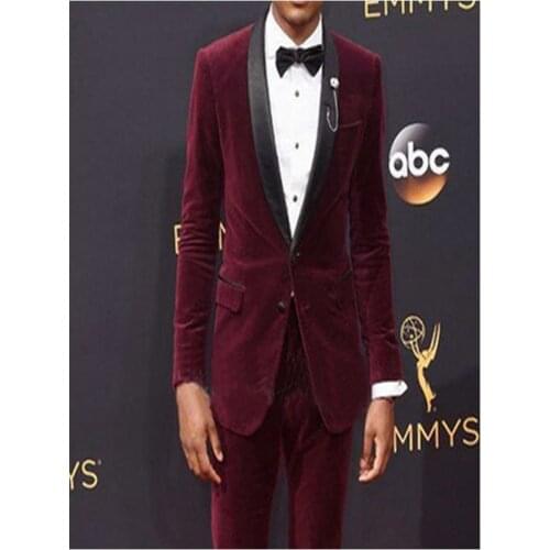 Burgundy Velvet Slim Fit Men Suits for Wedding Singer Prom Wear Black Shawl Lapel 2 Piece Groom Tuxedos Male Set Jacket Pants