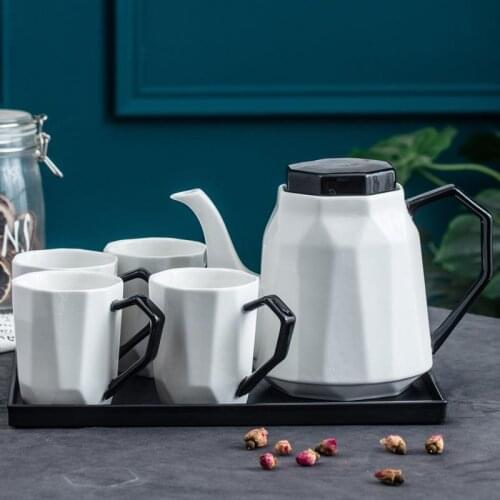 De Cafe Criativa Cute Xicara Tea Drinkware Coffe Porcelain Creative Vajilla Coffee Novelty Caneca Travel Ceramic Cup And Mug