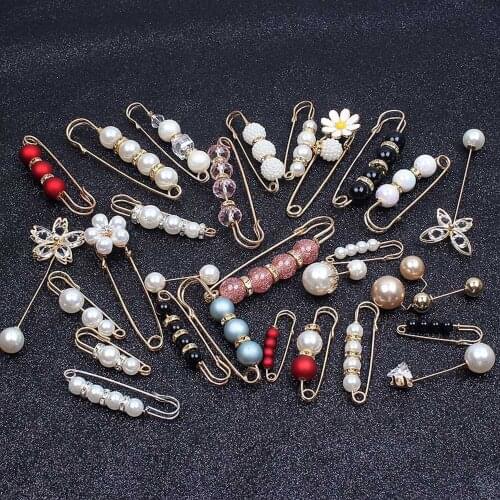 Clothes Buckle Clips Multifunction Brooch Woman Scarf Simulated-Pearl Lapel Pendant Badges Women Waist Change Small Artifact Pin