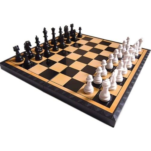 Portable Chess Set Game International Chess Magnetic Plastic Chess Pieces Chessman Folding Checkerboard Children Gift Board Game