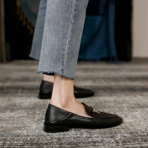 LDHZXC New Autumn Genuine Leather Pumps Women Pigskin Inside Brand Fashion 2.5cm Low Heels Women Shoes Womens Heel Shoes