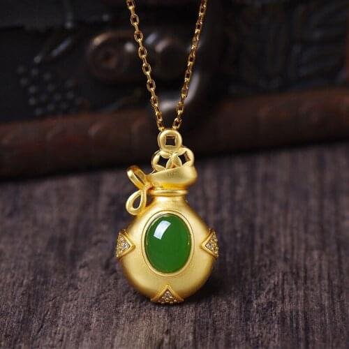 MENGYI Retro Classic Blessing Bag Golden Pendant Necklace Inlaid Green Stone Money Design Chain Jewelry Women Choker