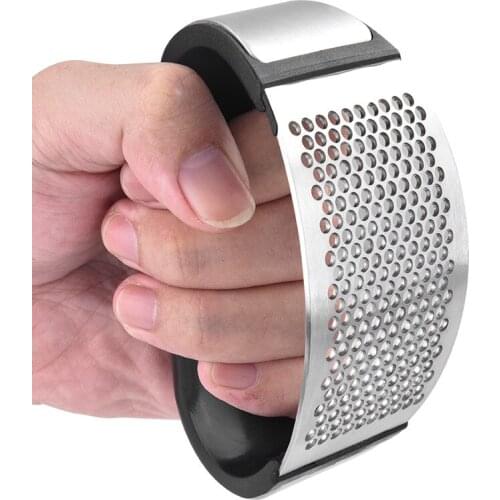 2020 Kitchen Tool Multifunction Stainless Steel Garlic Press Grinding Grater CrushPresser Curved Garlic Grinding Slicer Chopper