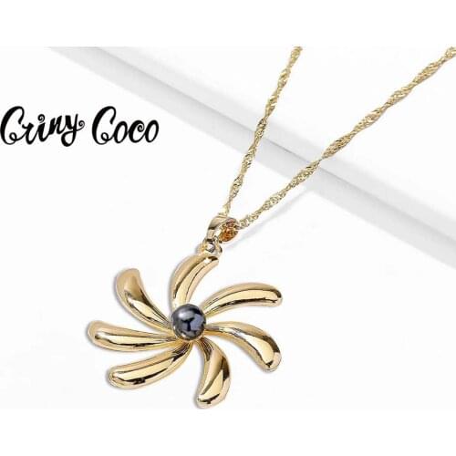 Hawaii Style 2020 Cring Coco Dangle Necklace for Women Classic Design Flower Aesthetic Jewellry Trendy Long Chain Golden Jewelry