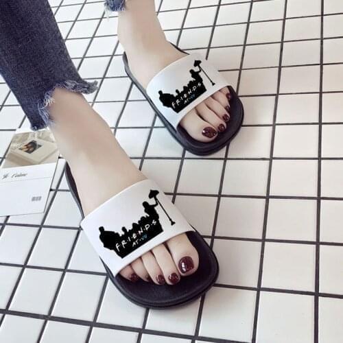 Friends TV Show slippers women summer Slippers Lovely Home Indoor Slippers Slides Open Toe Shoes Lady Non-Slip On Flip Flops