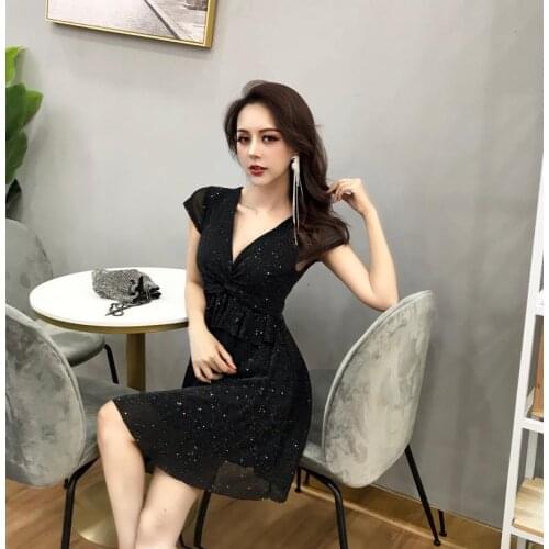 ZC1813 2019 summer new women Low-cut v-neck sparkly dress fashion sexy temperament short sleeved dress cheap wholesale