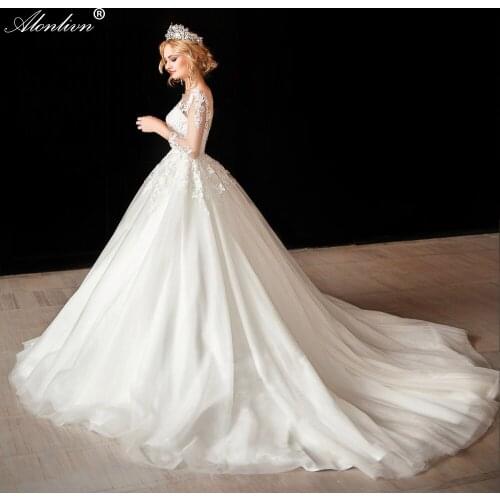 Alonlivn Elegant Silky Tulle Sweetheart Wedding Dresses Three Quarter A-Line Court Train Bridal Gown Vestido De Noiva