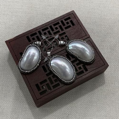 Abalone Shell Pearl Edge Pendant Necklace Jewelry Accessories Fashion Strap Lasting Glossy Handmade Charm Can Be Wholesale Bulk