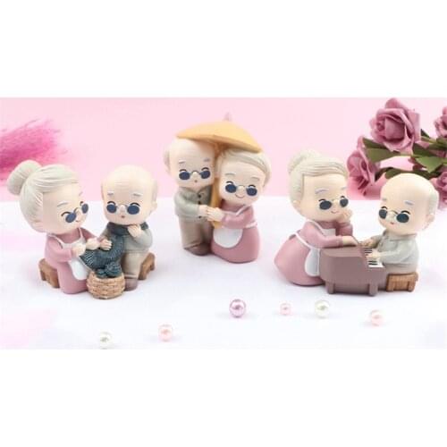 Creative Old Couple Ornament Warm Home Decoration Desktop Resin Crafts Accessories Birthday Baking Cake Adornment Wedding Gift