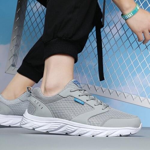 2021 Large Sizes Mens Casual Shoes Soft Outdoor Hiking Shoessports Lightweight Mesh Breathable Trend Mens Fashion Sneakers