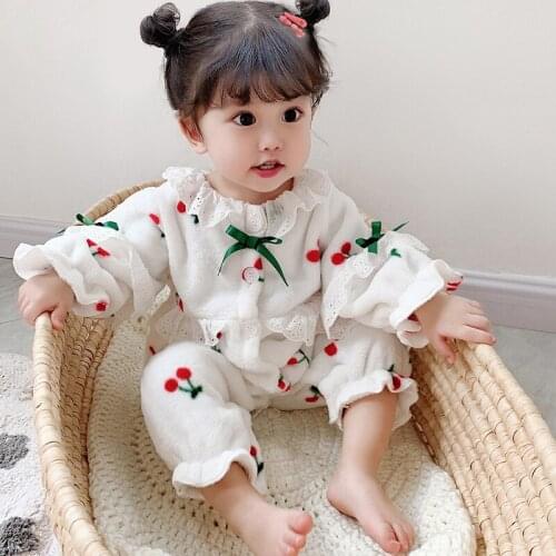 Baby Clothes for Autumn and Winter, The New Thicker Baby Girl Coral Flannel Warm Skin-friendly One-piece Pajamas Baby Clothes