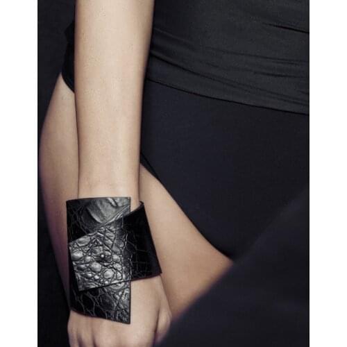 YD&YDBZ Fake Crocodile Leather Bracelet Fashion Irregular Jewelry Womens Bracelets Can Adjustable Punk Black Leather Jewellery